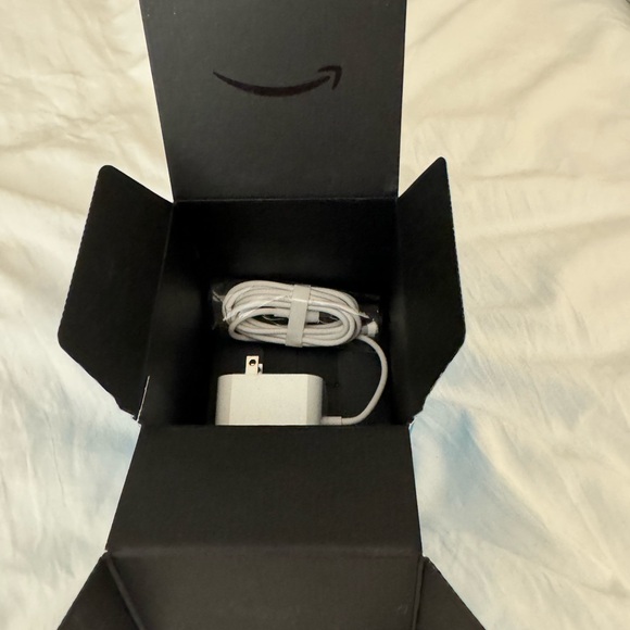 COPY - Amazon Echo Dot 3rd Gen (new) - Picture 3 of 4